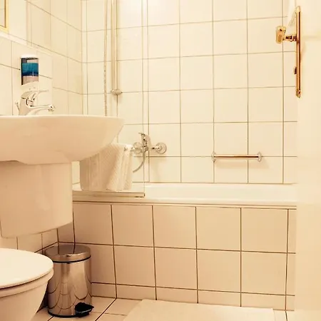 Gasthof Zur Post Hotell Seekirchen am Wallersee