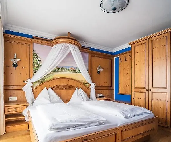 Gasthof Zur Post Szálloda Seekirchen am Wallersee