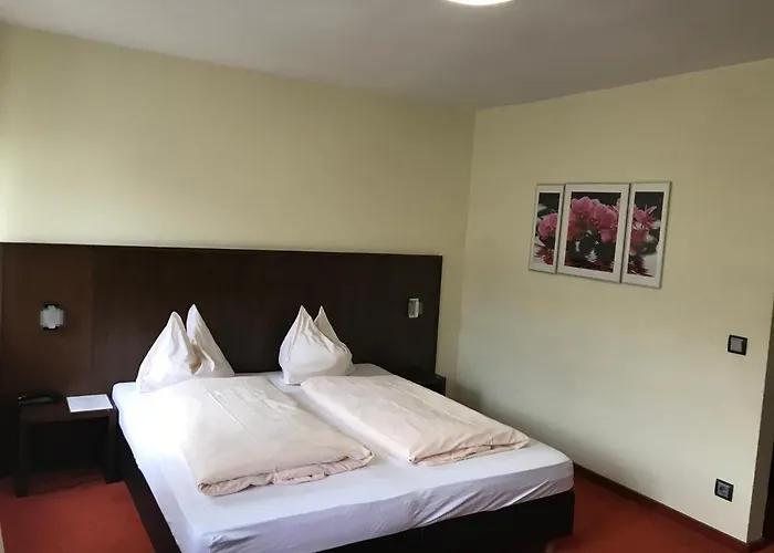 Gasthof Zur Post Szálloda Seekirchen am Wallersee