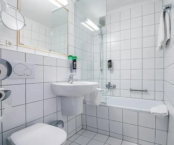 Gasthof Zur Post Szálloda Seekirchen am Wallersee