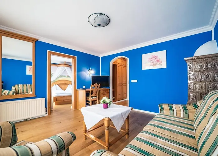 Gasthof Zur Post Szálloda Seekirchen am Wallersee